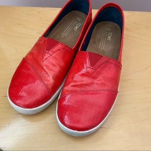 Red Shiny Linen Toms slip ons. Women’s size 9.